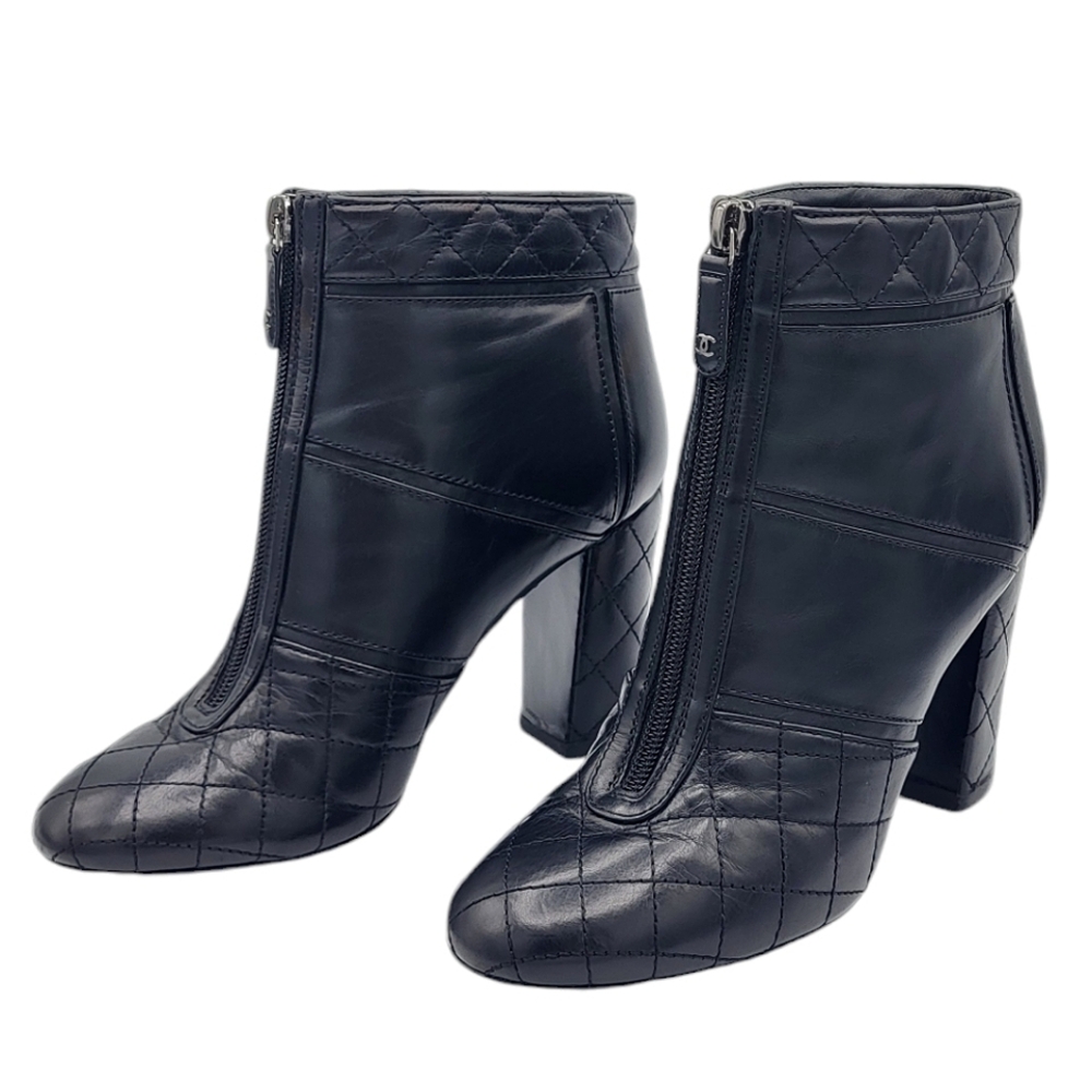 CHANEL Matelasse Quilted Leather Ankle Boots Front Zip Black Booties 37.5 - Picture 4 of 16